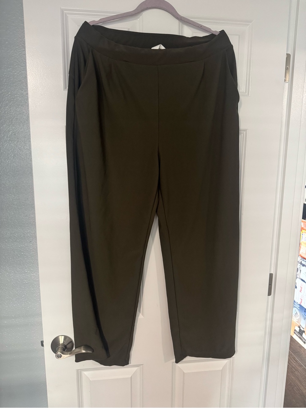 HALARA Olive Straight Leg Ponte Pants